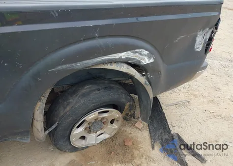 2015 Ford F-250 Xlt from USA, damaged, VIN 1FT7W2B69FEA37604